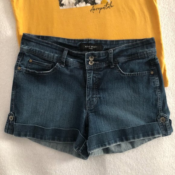 Nine West Pants - Nine West Size 10/29 Average Indigo Denim and Tint Button Cuff Shorts *Tee avail